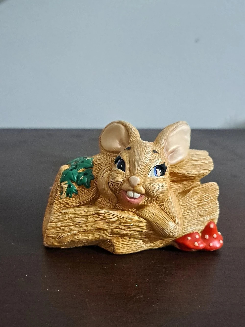 vintage Pepinware Chiki Mouse Log Hand Painted Wallasey England Figurine